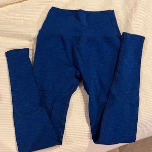Beautiful blue Alphalete size S leggings